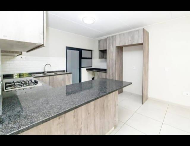 3 BEDROOM PROPERTY TO RENT IN BARTLETT